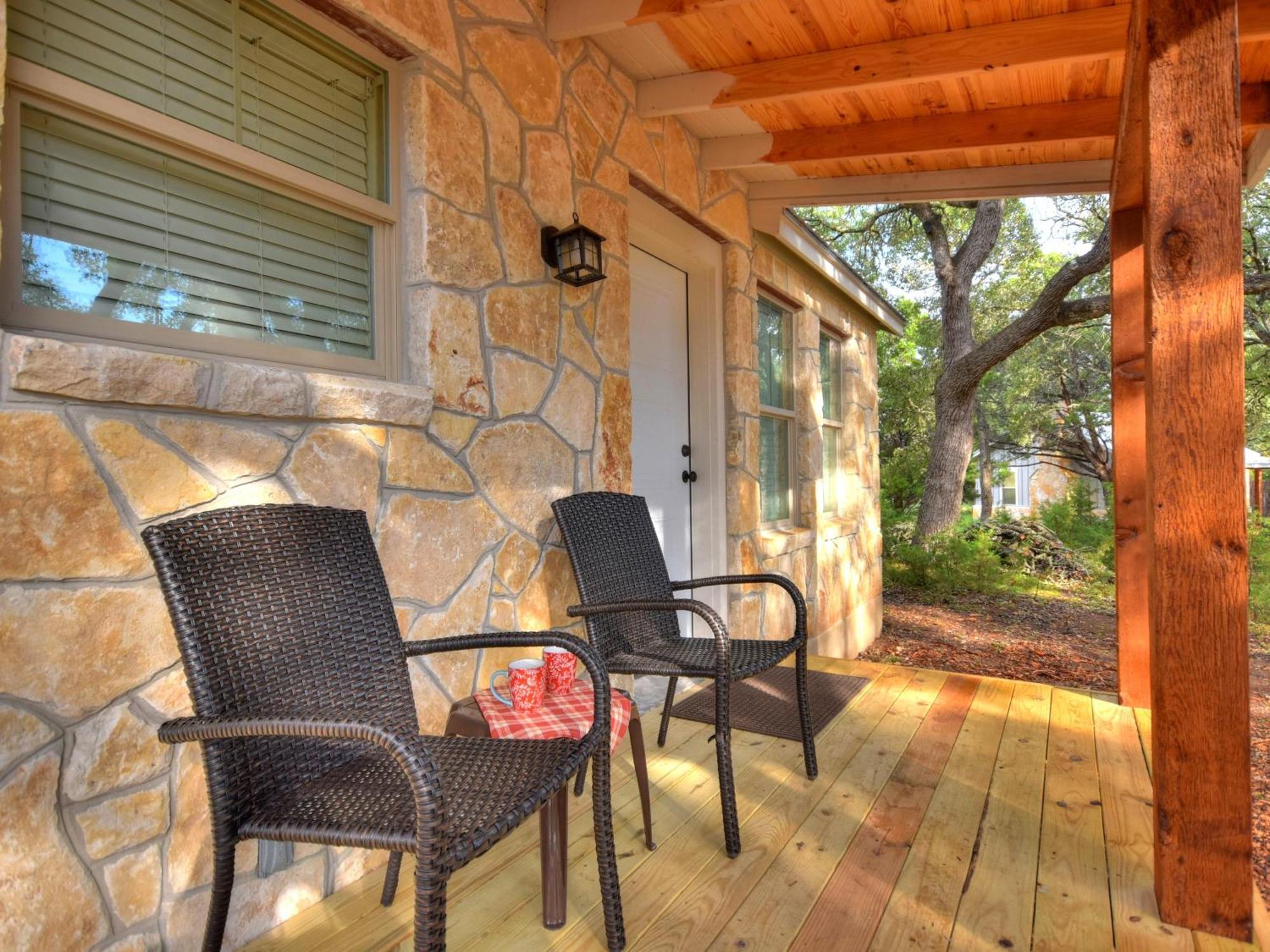 Cabins At Flite Acres - Mockingbird Cabin Wimberley Zewnętrze zdjęcie